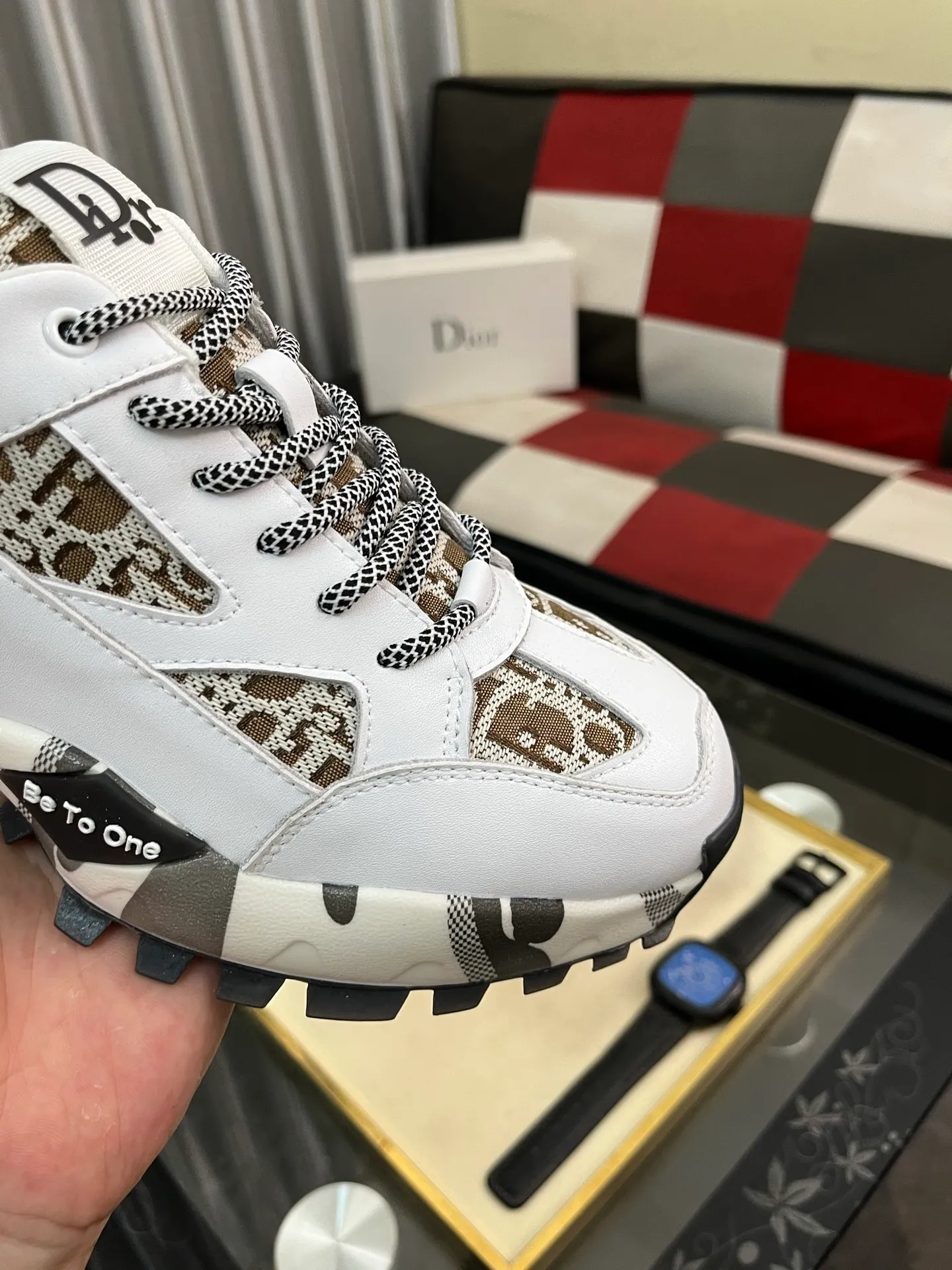 Men's Men's Shoes💰458⌚️⌚️Dior unique modern style sneakers. Counter purchasing 🏃casual leather shoes😍😍 original cowhide leather imported from Italy (refuses to discolor and grind feet) soles: original soles specially provided by the original factory, super cool😍 lace up and walk with wind👍 style design ⚠️ super comfortable and wear-resistant original soles. Just like shooting the real thing 🎬The real thing is better Code number: 38-443️⃣Colors available
